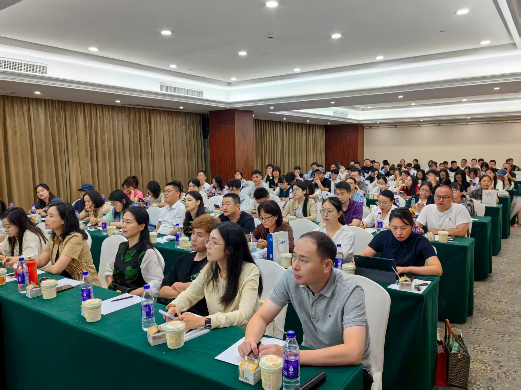 老字号遇“数”焕新 新时代乘“智”而上|《老字号的年轻化突围与活力重塑》专题培训圆满举行