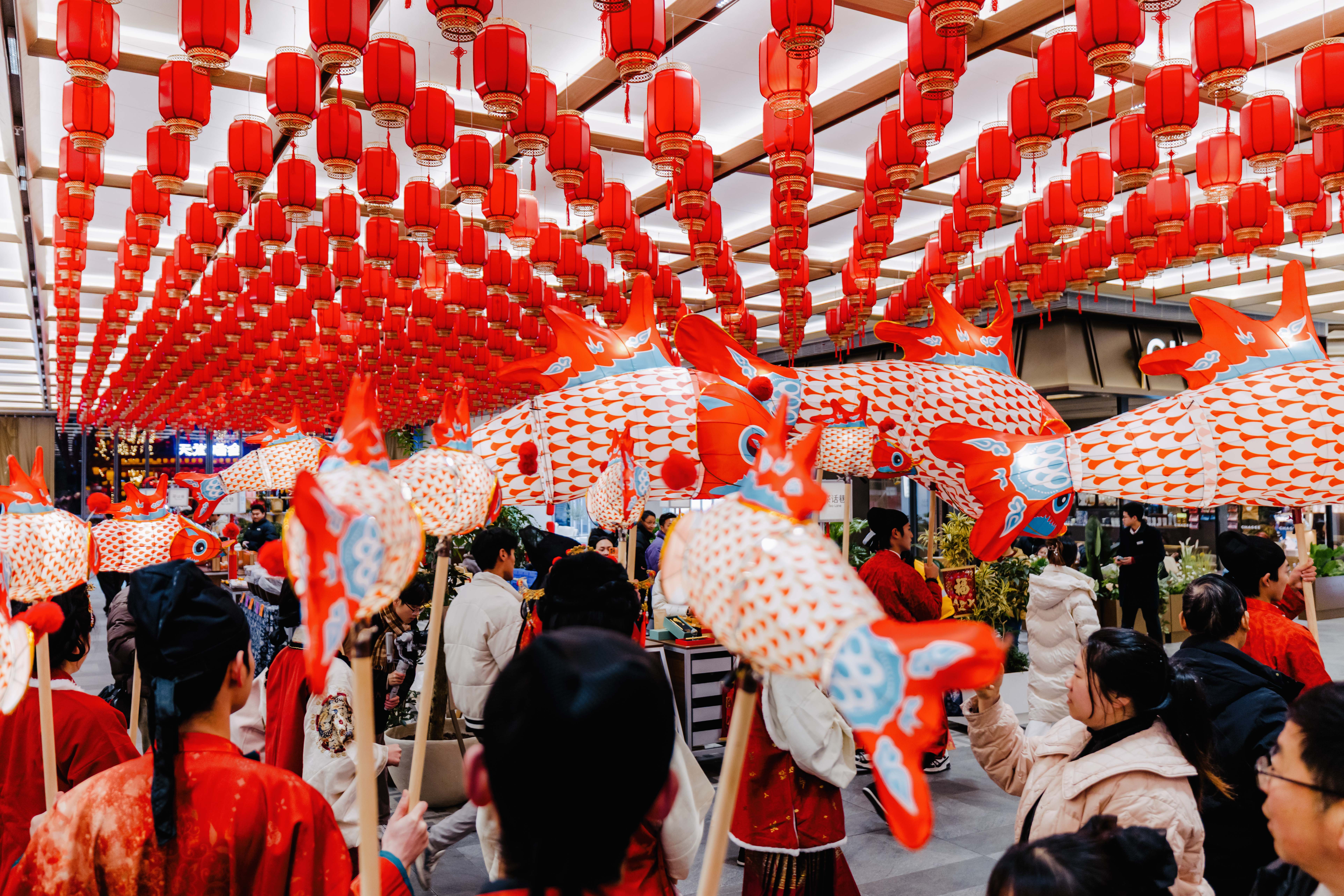 鱼龙灯火迎新春，老字号里寻年味——杭州老字号走进龙湖上城天街